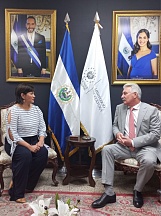 Sobre las reuniones del Embajador de Rusia con los Ministros de Educación y Cultura de El Salvador 