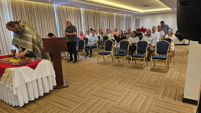La visita del Rector de la Iglesia Ortodoxa rusa a San Salvador La visita del Rector de la Iglesia Ortodoxa rusa a San Salvador