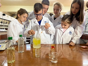 Sobre la visita de los alumnos de la escuela rusa a la Universidad Nacional de Ingeniería en Nicaragua