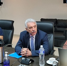 Reuniones de trabajo dedicados al desarrollo de la cooperación comercial y económica con Honduras