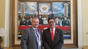 La reunión del Jefe de la Oficina de la Embajada de Rusia en El Salvador con los profesores y estudiantes de la Universidad Francisco Gavidia